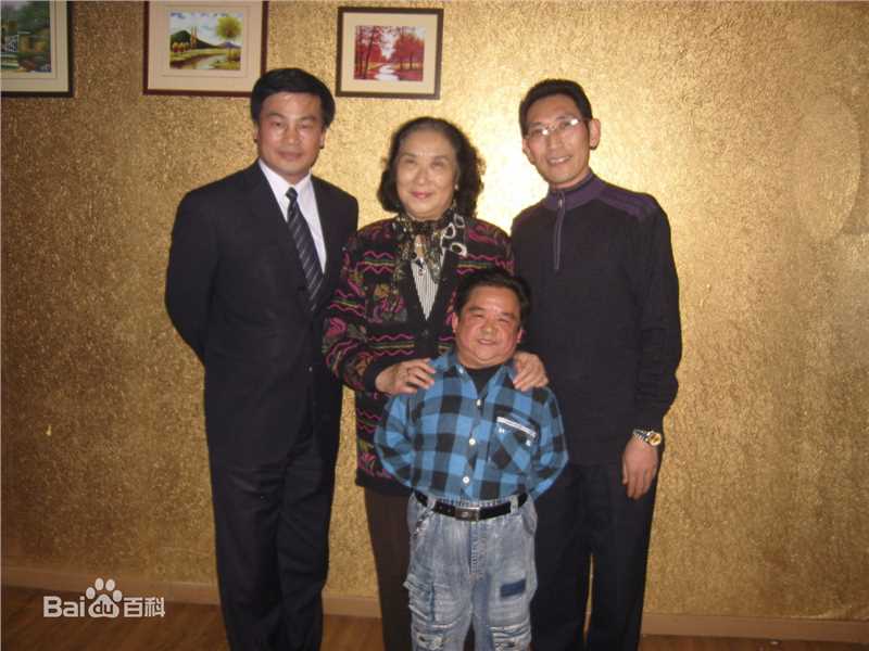 陈三木做客节目前后照片