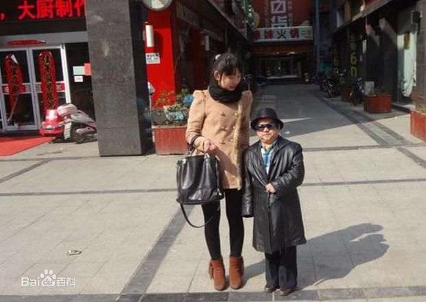 最新陈三木性感图片