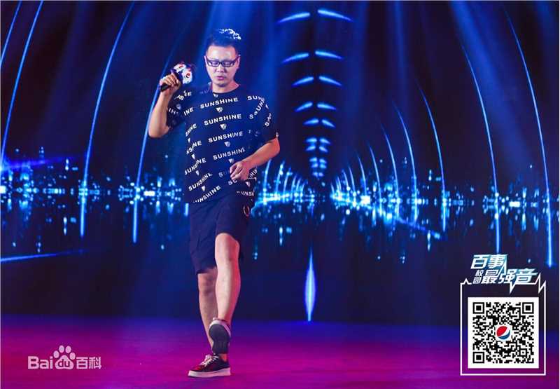 刘彪(无)现场演出照片壁纸壁纸