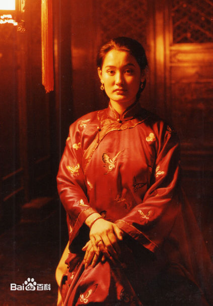 诺明骅日演员素颜照壁纸