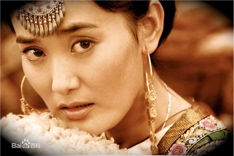 最新诺明骅日性感图片