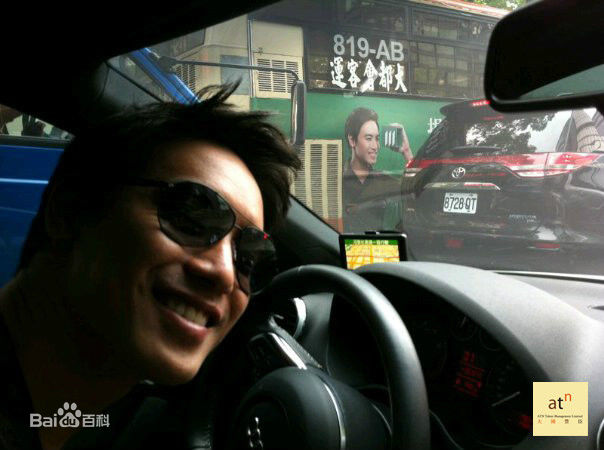 黄柏钧(Denny Huang)的个人图册素颜照相册