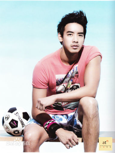 黄柏钧(Denny Huang)的个人图册素颜照相册