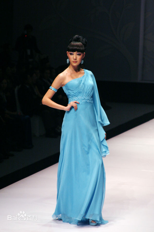 米露(Viola Mi)T台秀图片图册