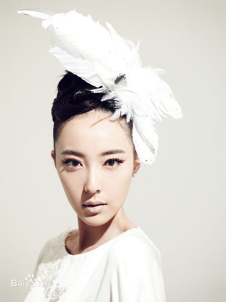 高清米露(Viola Mi)《时尚新娘》图集