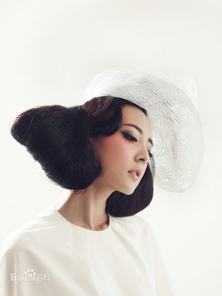 高清米露(Viola Mi)《时尚新娘》图集