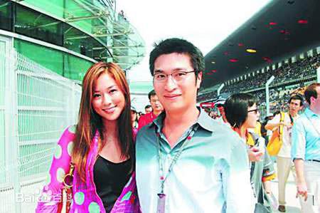 徐子淇(Cathy Tsui)李家诚夫妇合影前后照片