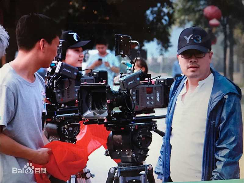 耿明吉图片生活照