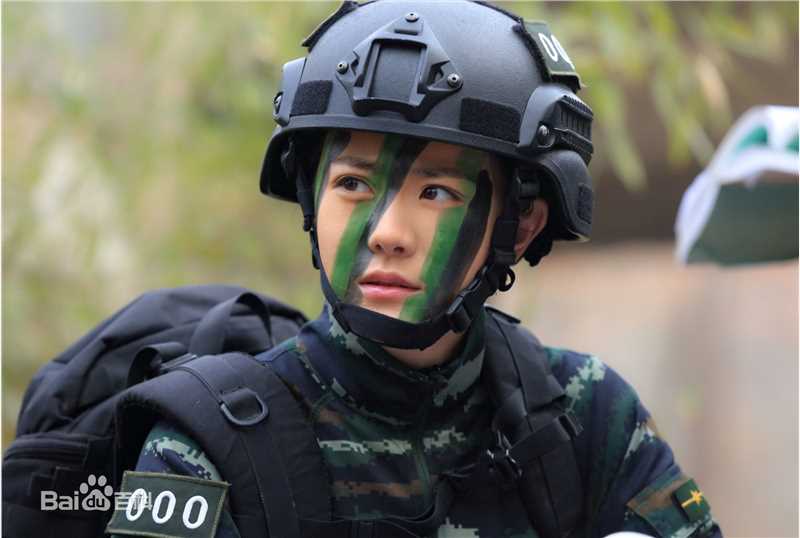 最新牟星在《特种兵之霹雳火》饰谢思潇中的壁纸