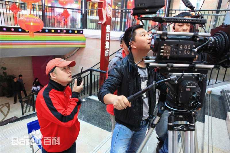 郭廷波片场掠影性感图片图集