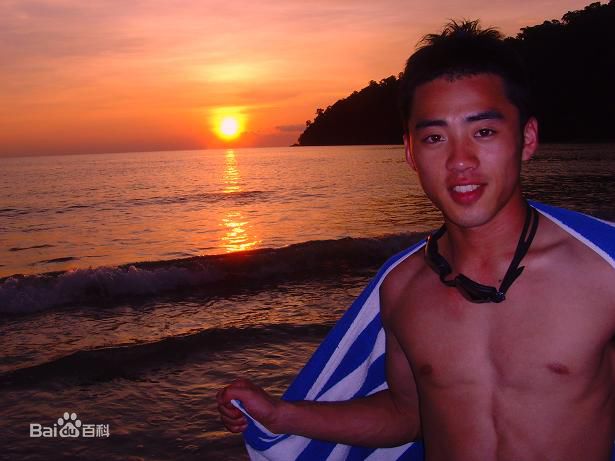 曹帅生活照性感图片壁纸