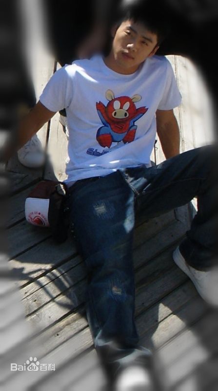 曹帅生活照性感图片壁纸