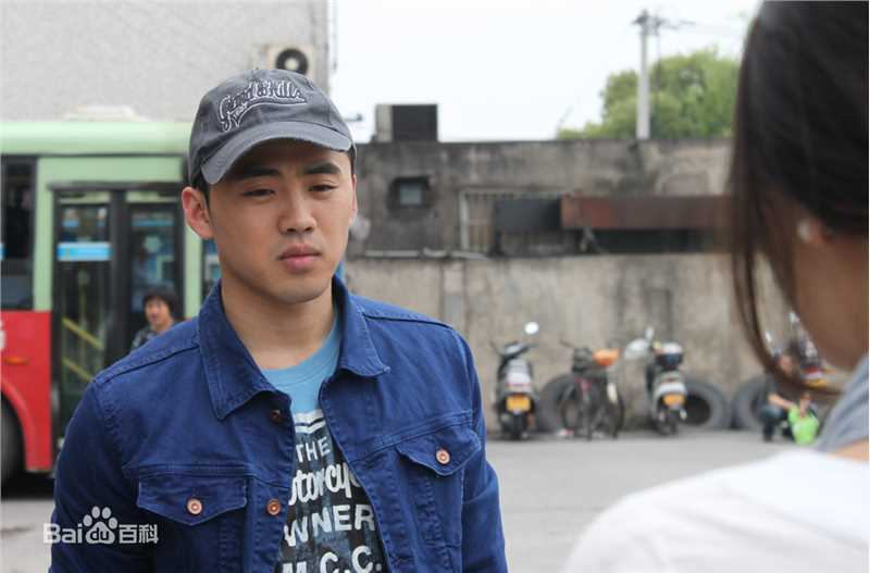 曹帅生活照性感图片壁纸