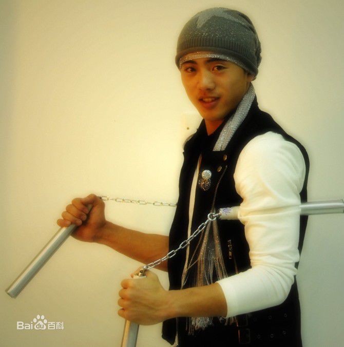 曹帅生活照性感图片壁纸