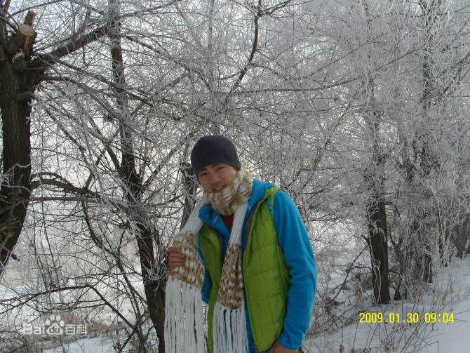 曹帅生活照性感图片壁纸