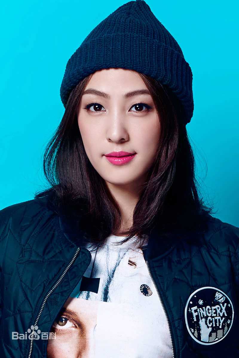 袁晓旭最全最新时尚    灿烂笑容温暖寒冬壁纸