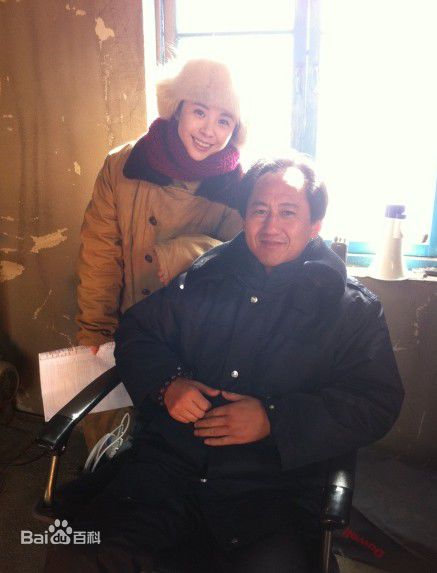 杨若兮2011年《像兄妹一样手拉手》剧照