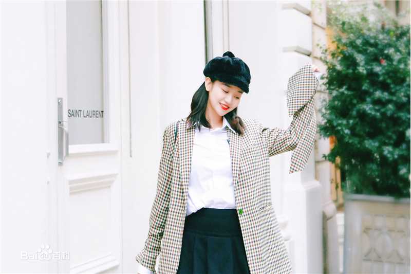 语桐纽约街拍生活照