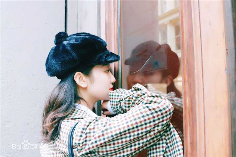 语桐纽约街拍生活照