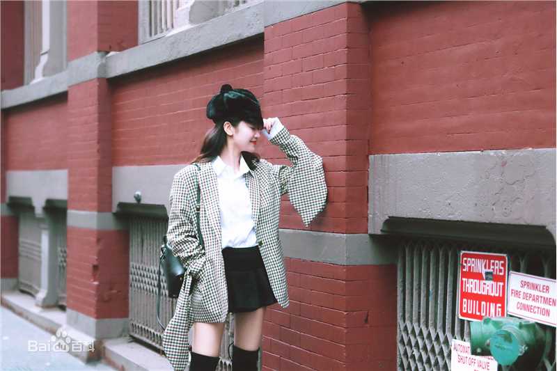 语桐纽约街拍生活照