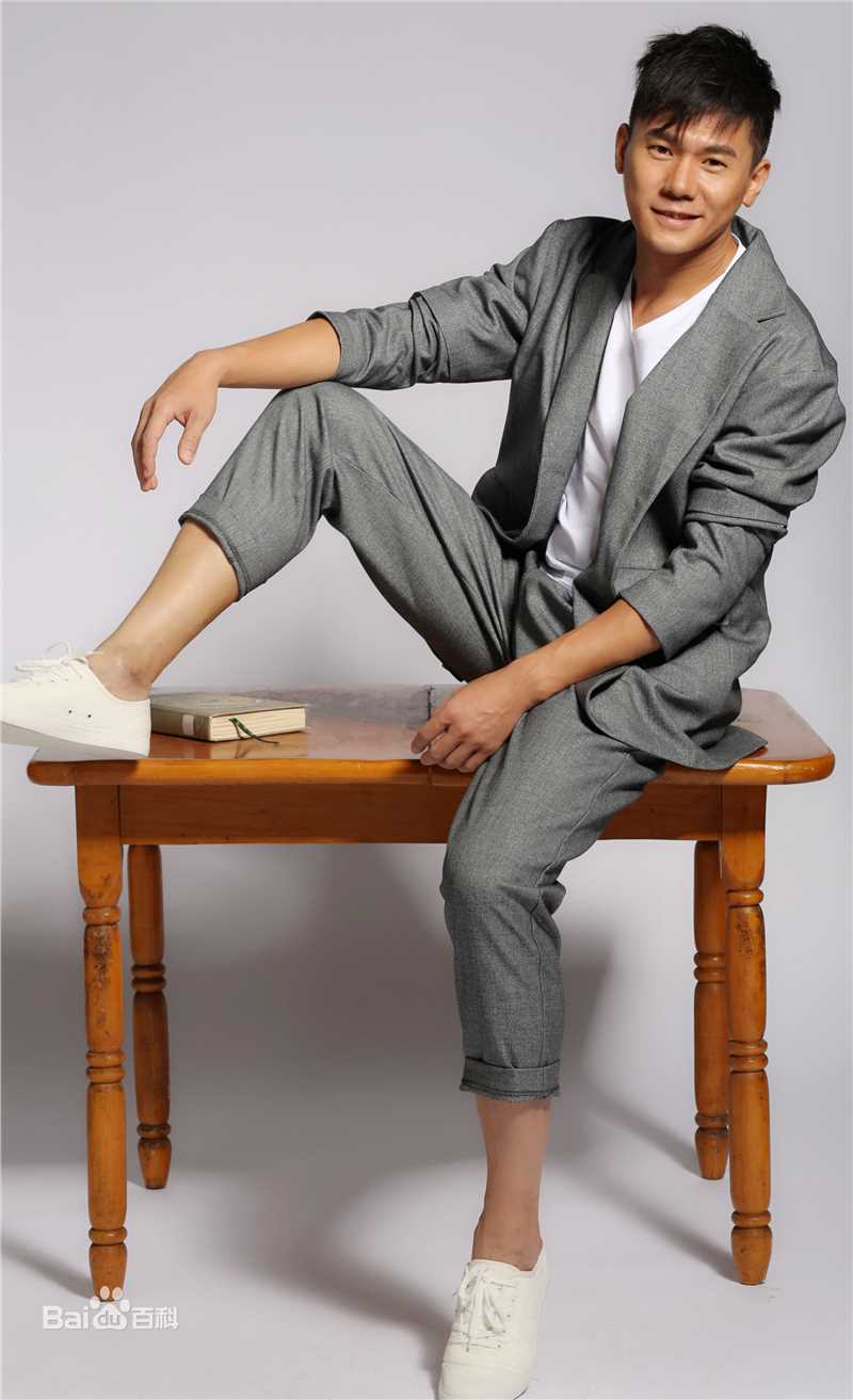 姜浩严照片图片图集