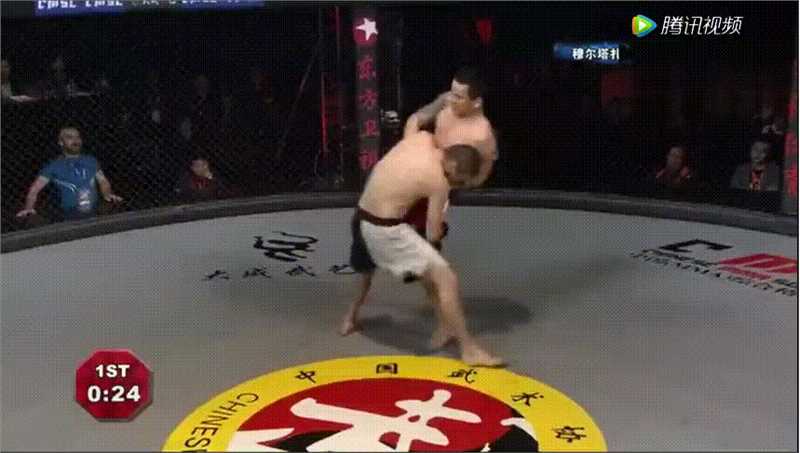 黄超(HuangChao)代表中国队获得冠军前后照片