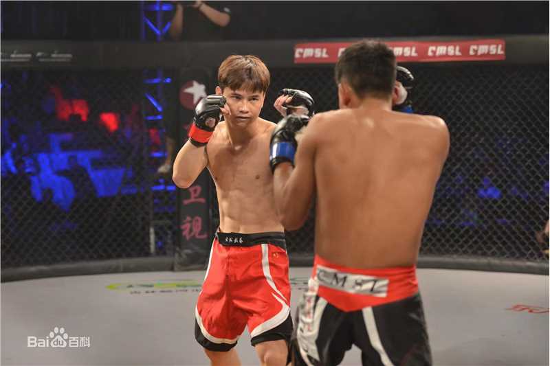 黄超(HuangChao)代表中国队获得冠军前后照片