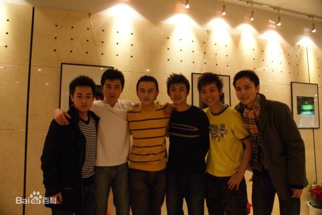 苏航出席活动素颜照相册