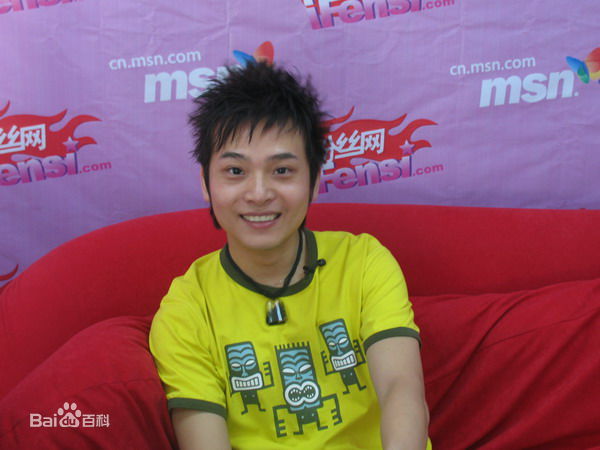 苏航出席活动素颜照相册