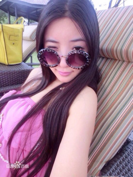 胡恩绮(Heidi)图片