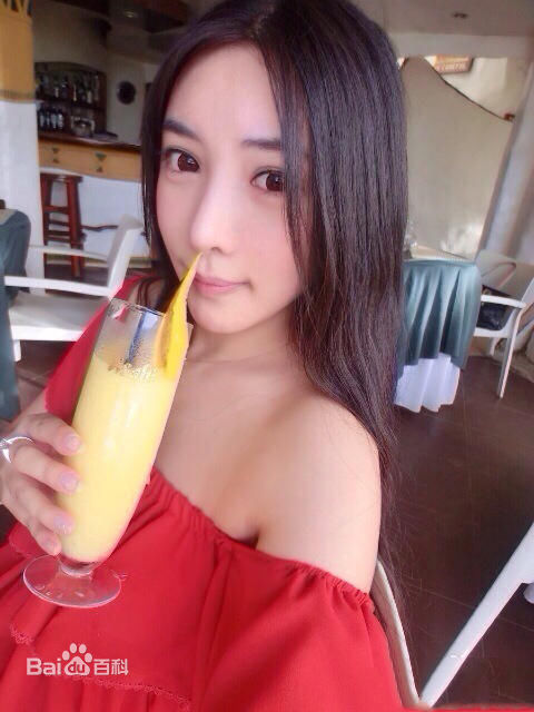 胡恩绮(Heidi)图片