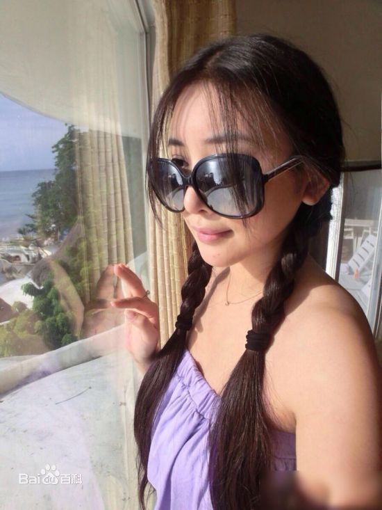 胡恩绮(Heidi)图片