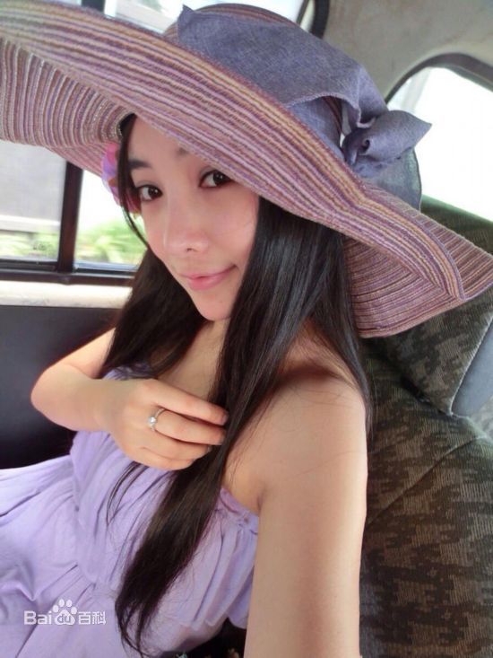 胡恩绮(Heidi)图片