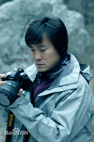 赵汉唐赵毅图片精选素颜照相册