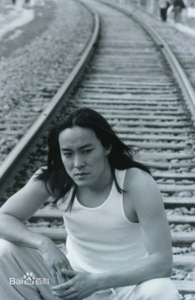 赵汉唐赵毅图片精选素颜照相册