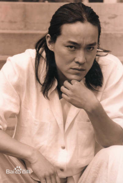 赵汉唐赵毅图片精选素颜照相册