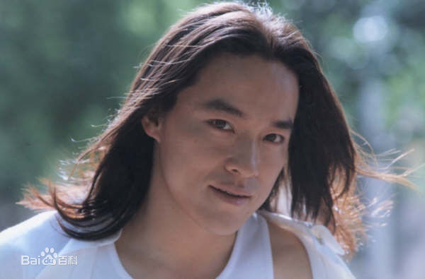 赵汉唐赵毅图片精选素颜照相册