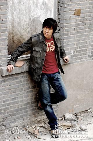 赵汉唐赵毅图片精选素颜照相册