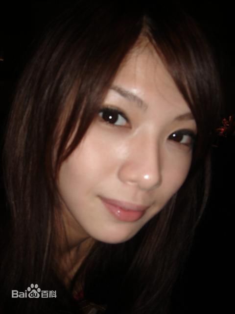 王思平(Jenna Wang)鏉效织鍐欑湡素颜照壁纸