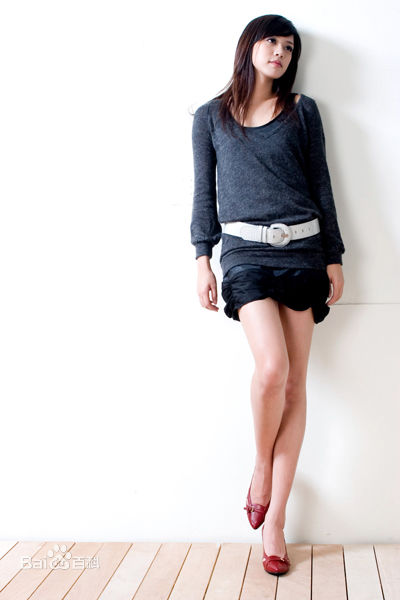 王思平(Jenna Wang)鏉效织鍐欑湡素颜照壁纸