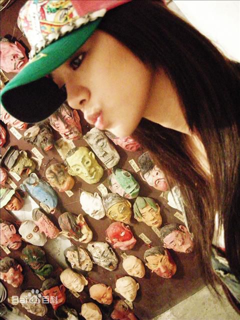 王思平(Jenna Wang)鏉效织鍐欑湡素颜照壁纸