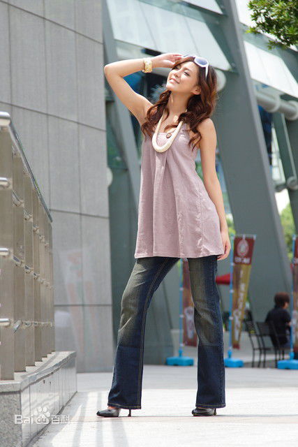 王思平(Jenna Wang)鏉效织鍐欑湡素颜照壁纸