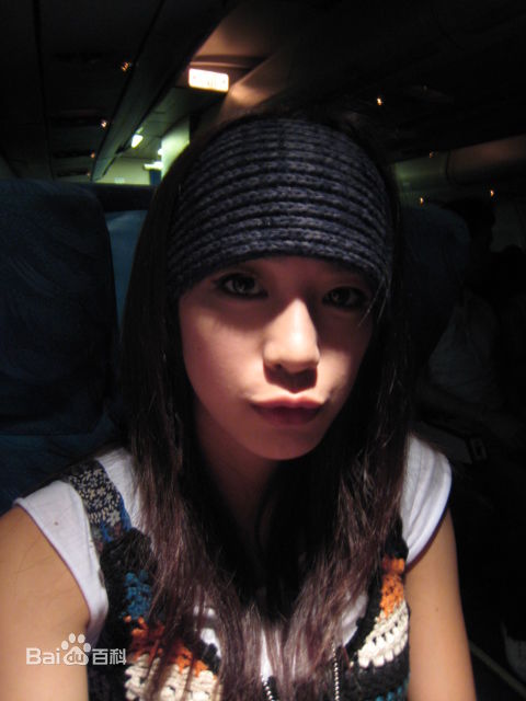 王思平(Jenna Wang)鐢熸椿镊媿前后照片