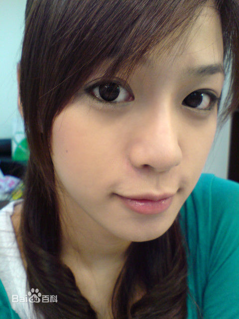 王思平(Jenna Wang)鐢熸椿镊媿前后照片