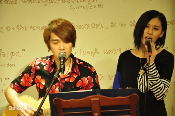 萧立扬近照性感图片图集