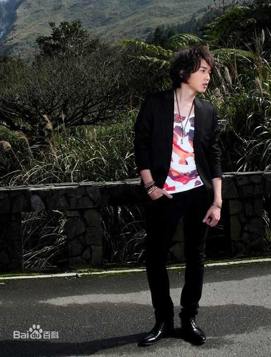 萧立扬近照性感图片图集