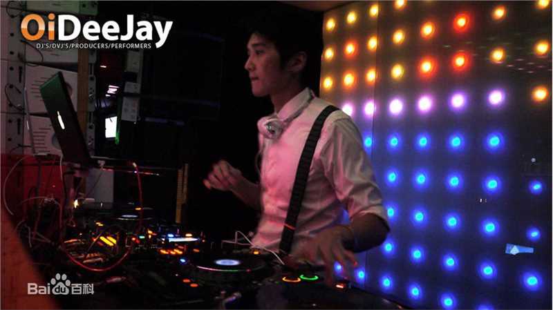 萧立扬近照性感图片图集