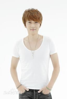 萧立扬近照性感图片图集