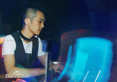 萧立扬近照性感图片图集