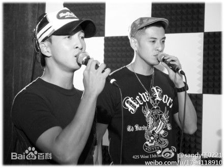 张佑天(Jacky)祝氏兄弟 声动亚洲前后照片